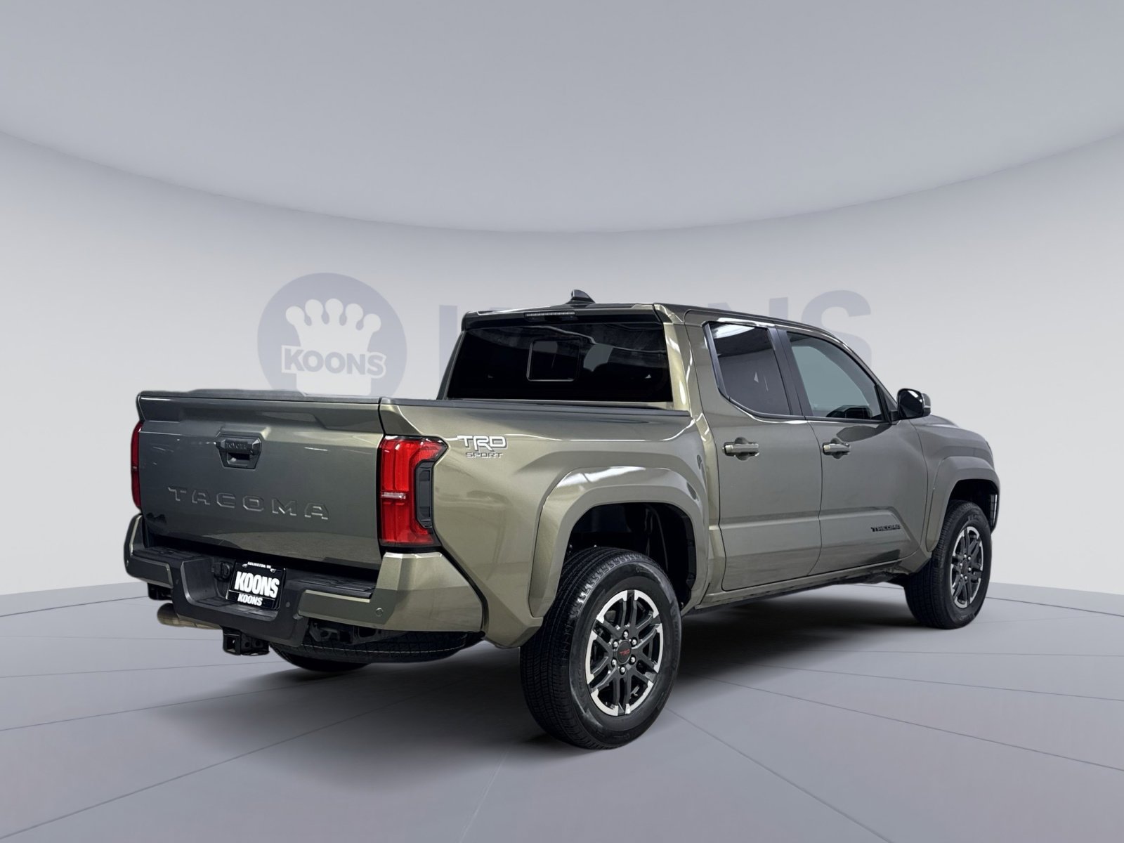 Used 2025 Toyota Tacoma TRD Sport w/ TRD Sport Upgrade Package image 12