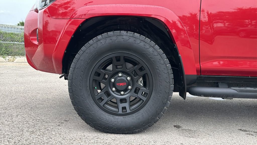 Certified 2024 Toyota 4Runner SR5 Premium w/ Moonroof Package AWD/4WD image 12