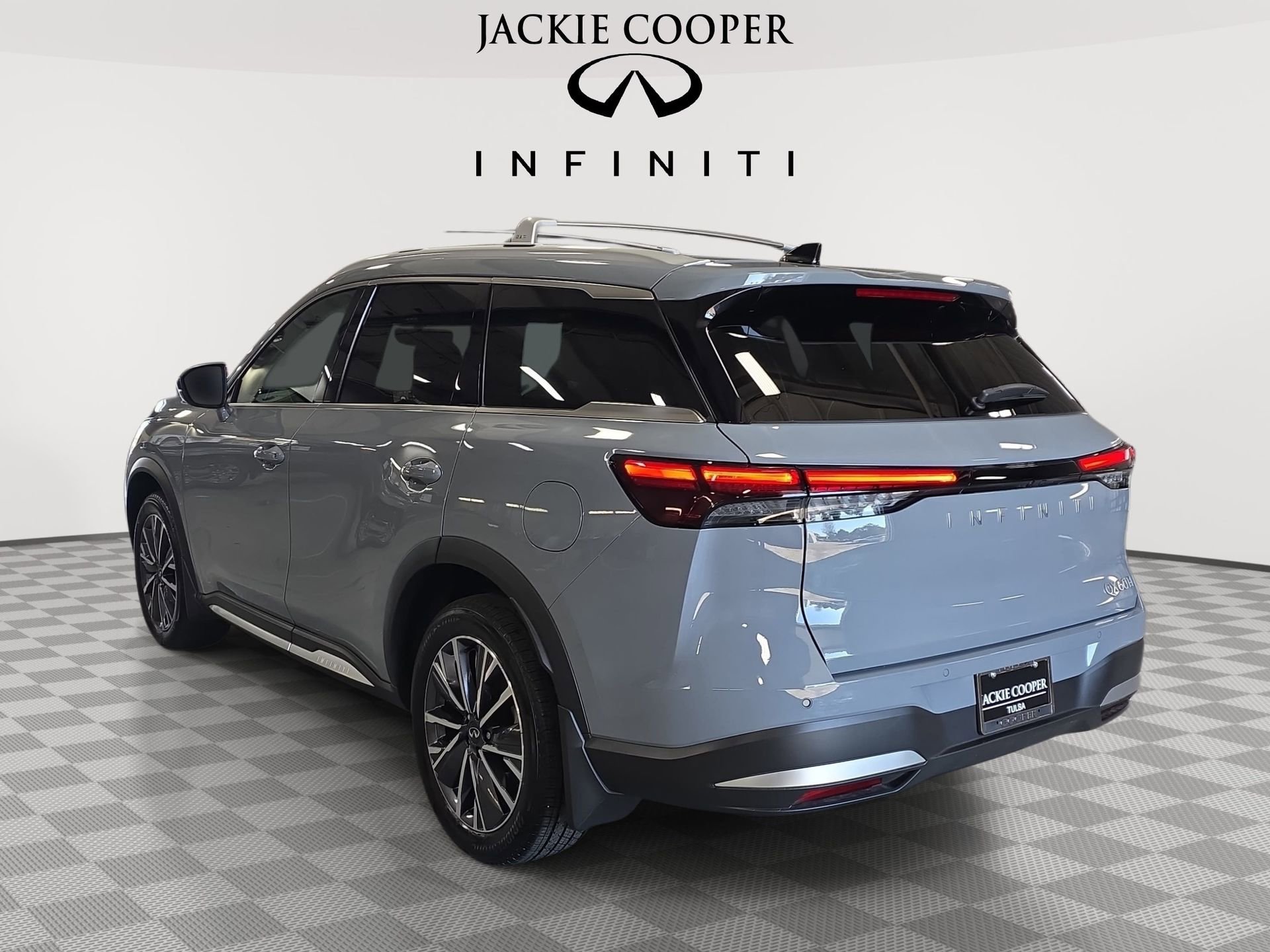 Certified 2026 INFINITI QX60 Luxe w/ Cargo Package image 7