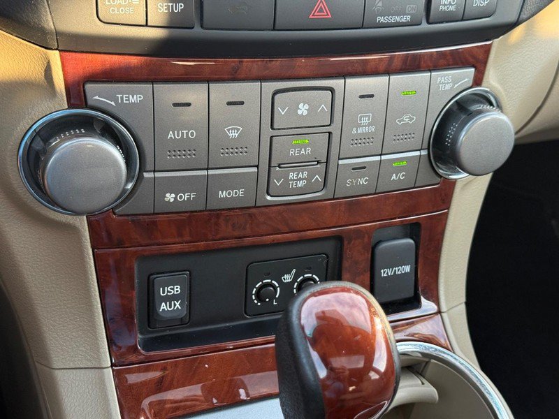 Used 2012 Toyota Highlander Limited w/ Tow Pkg AWD/4WD image 22