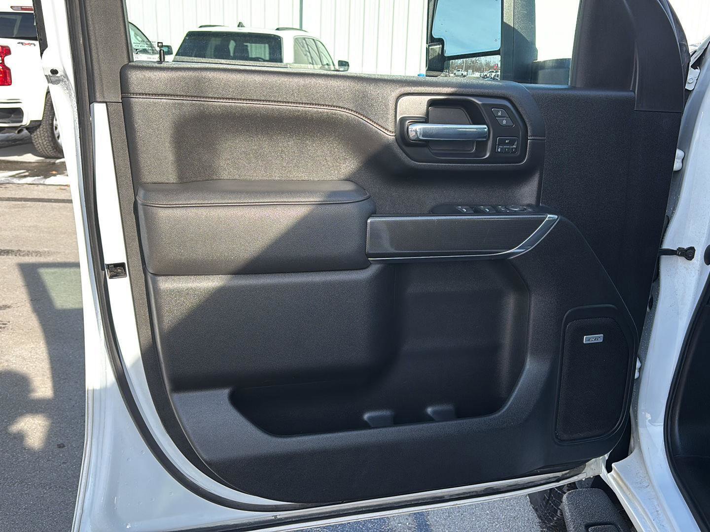 Used 2023 GMC Sierra 2500 AT4 w/ AT4 Premium Plus Package image 15