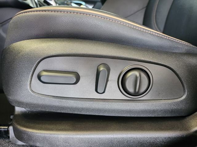 Used 2022 Chevrolet Blazer Premier image 13