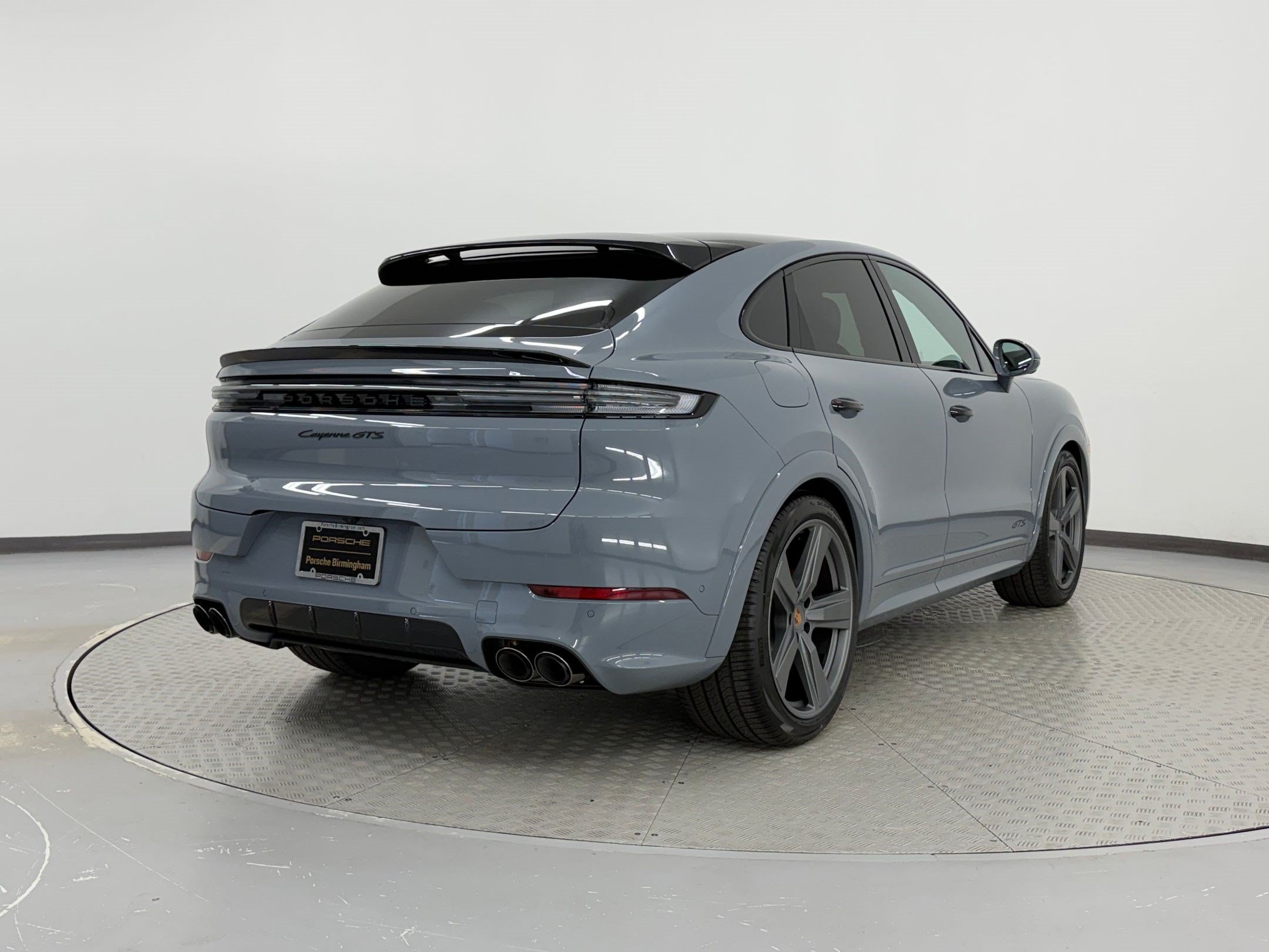 New 2026 Porsche Cayenne GTS AWD/4WD image 9