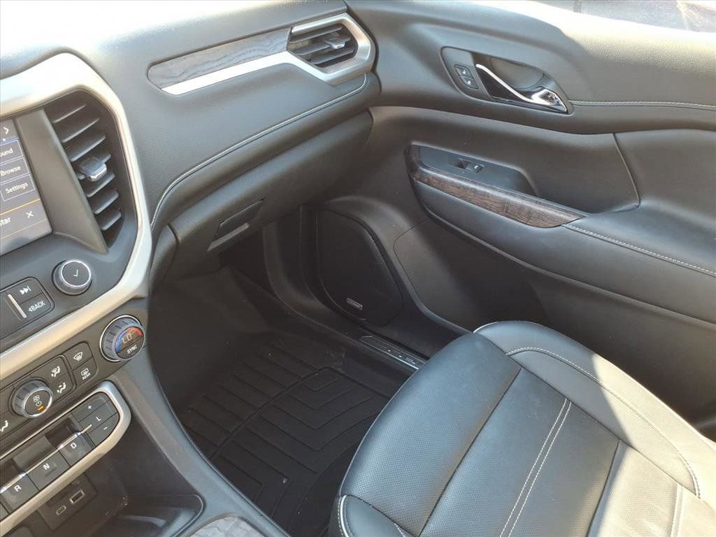 Used 2023 GMC Acadia Denali w/ Denali Technology Package image 33