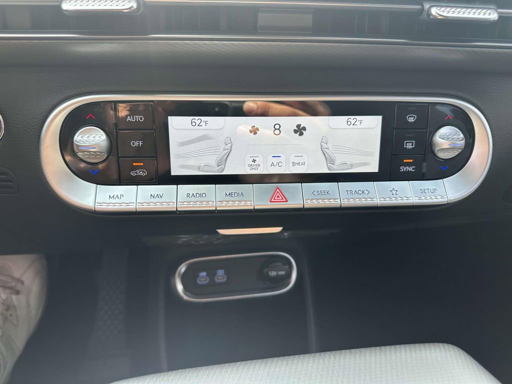 New 2025 Genesis GV60 Advanced AWD/4WD image 12