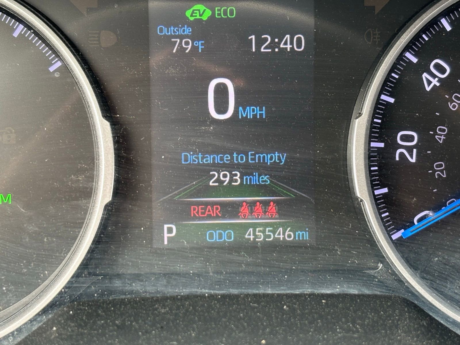 Used 2020 Toyota RAV4 XLE w/ Convenience Package image 4