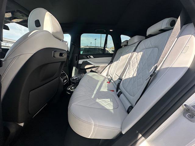 New 2026 BMW X5 xDrive50e w/ M Sport Package image 5