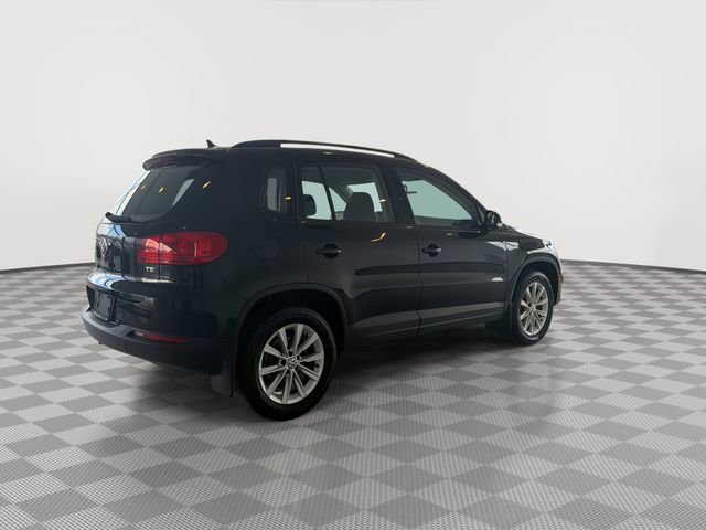 Used 2017 Volkswagen Tiguan Limited w/ Premium Package image 11