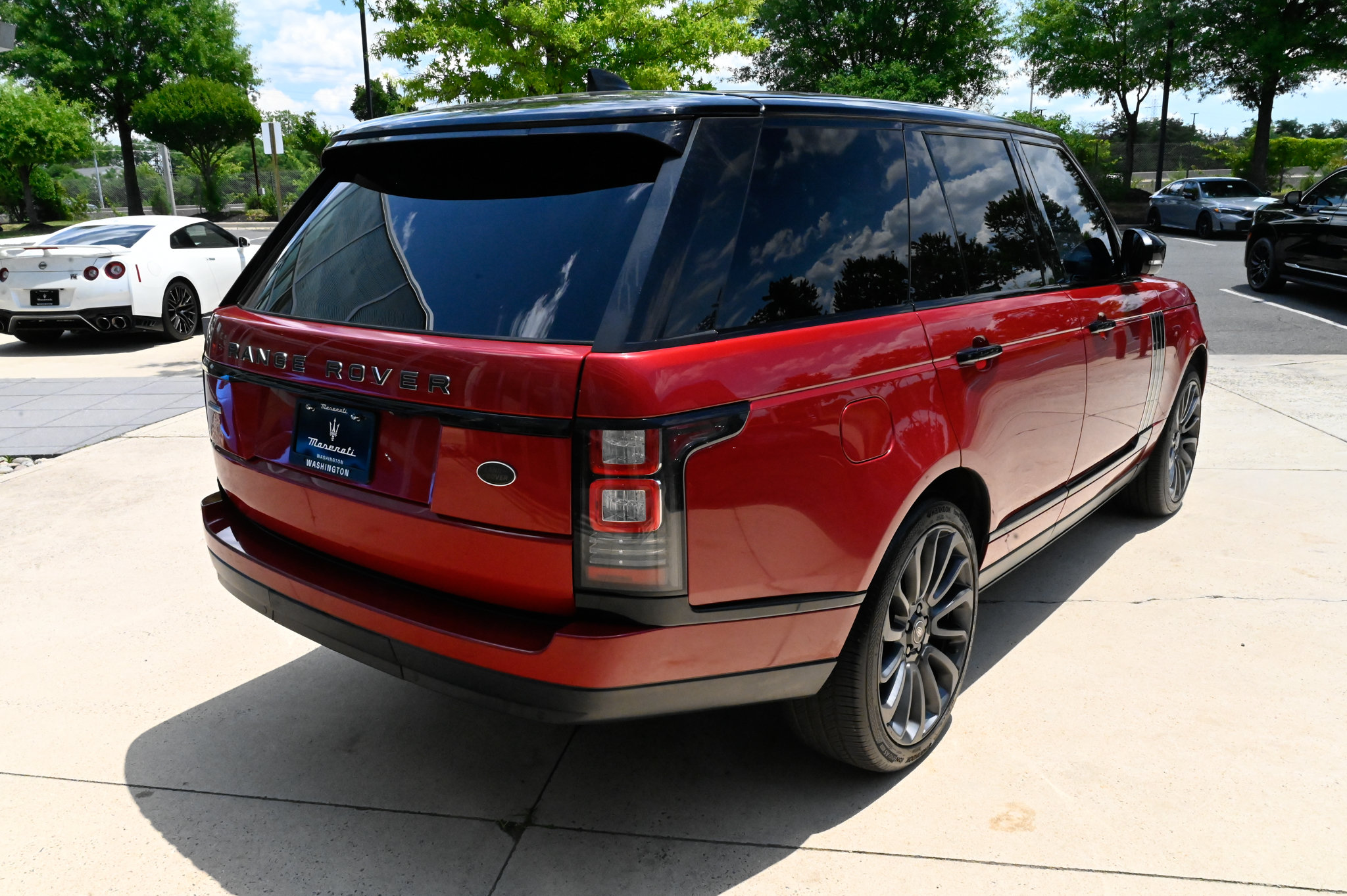 Used 2017 Land Rover Range Rover Supercharged AWD/4WD image 5