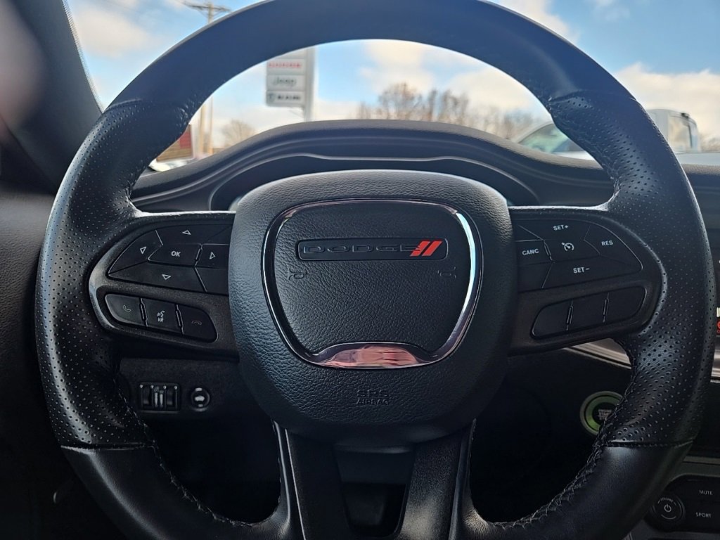 Used 2023 Dodge Challenger SXT w/ Blacktop Package image 37