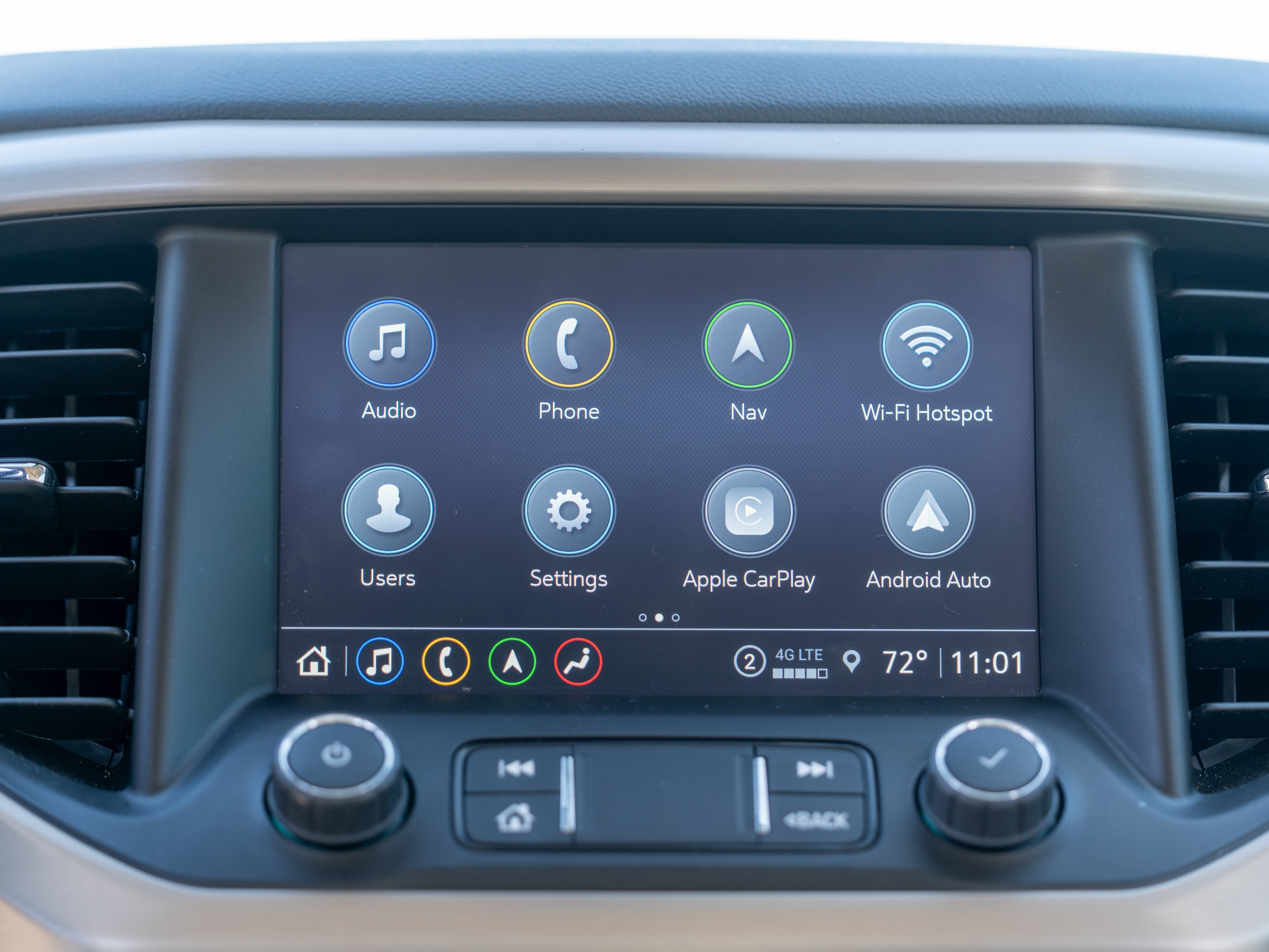 Used 2023 GMC Acadia Denali w/ Denali Ultimate Package FWD image 29