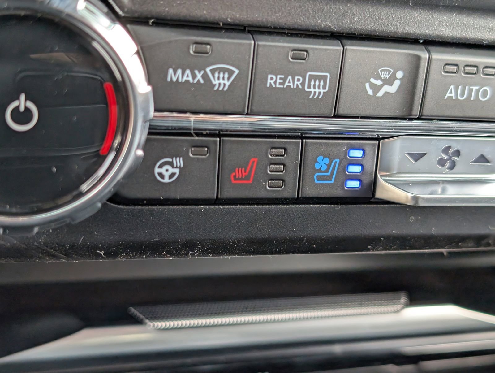 New 2026 Ford F350 Platinum w/ FX4 Off-Road Package image 14