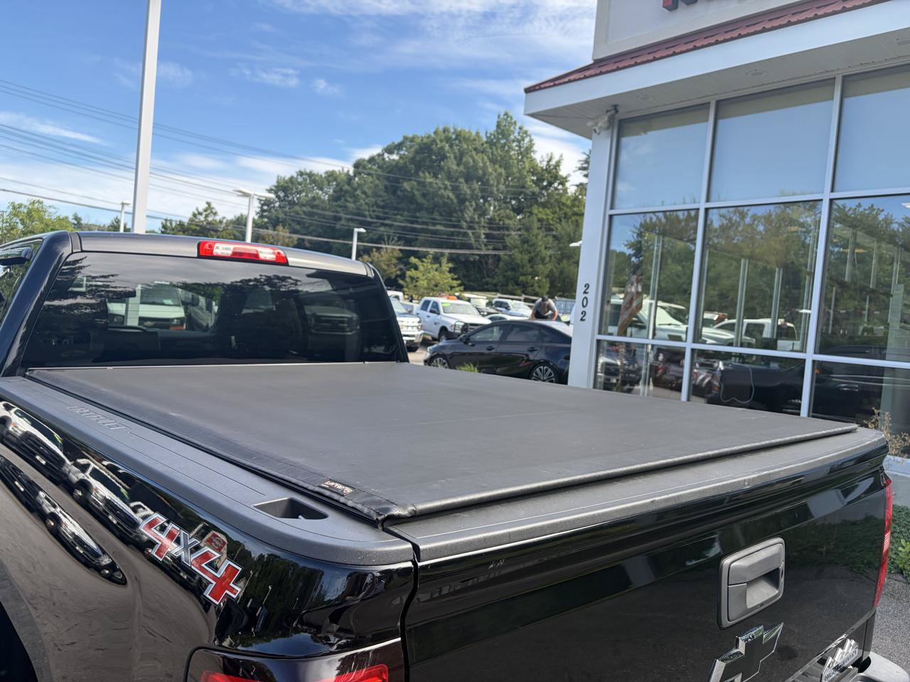 Used 2017 Chevrolet Silverado 2500 High Country w/ Duramax Plus Package AWD/4WD image 15