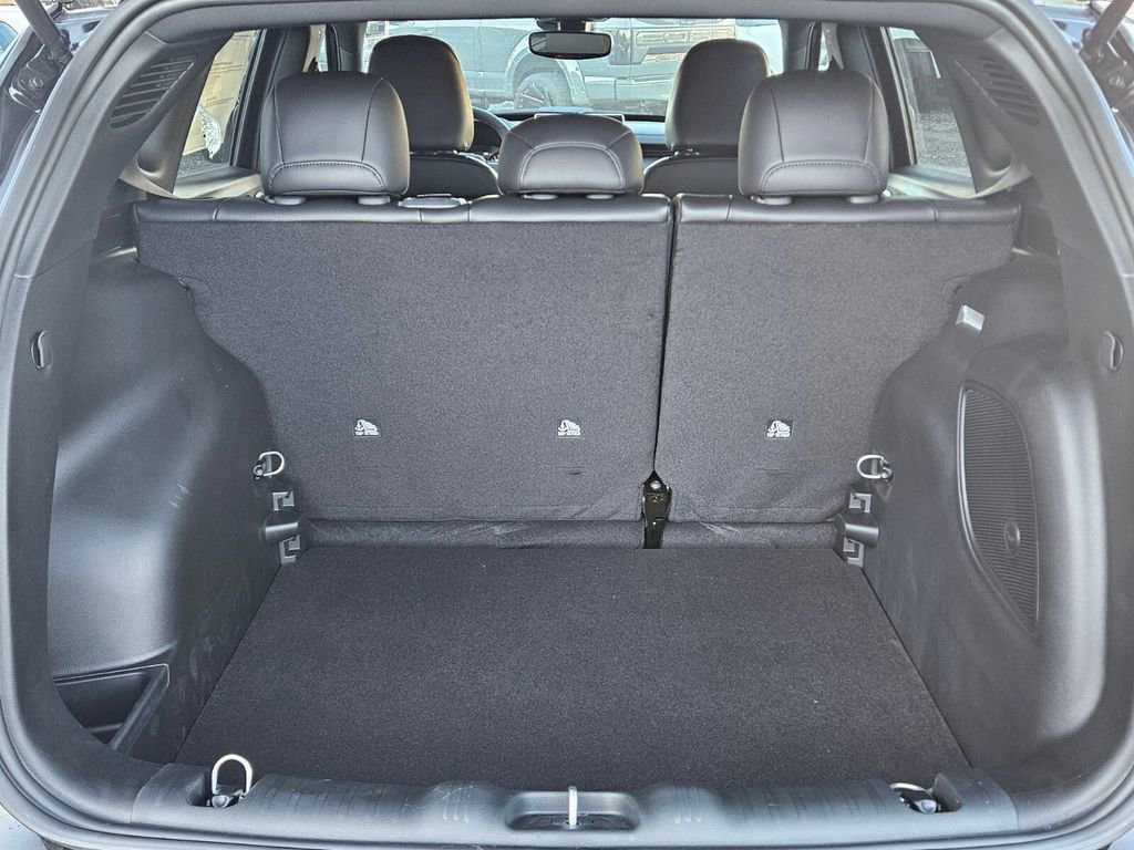 New 2025 Jeep Compass Limited w/ Sun & Sound Group image 26