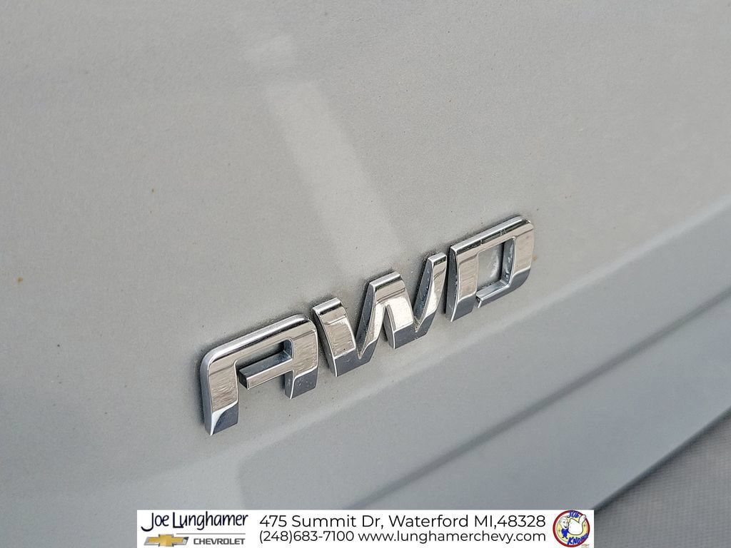 New 2026 Chevrolet Equinox EV LT FWD image 32