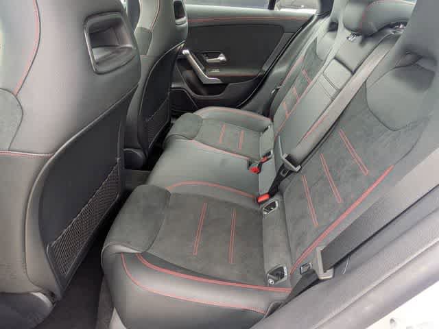 Used 2023 Mercedes-Benz CLA 250 image 19