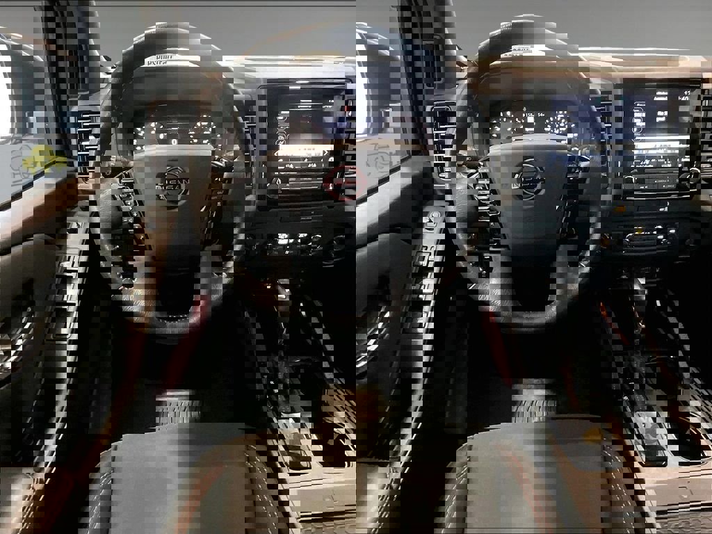 Used 2023 Nissan Frontier PRO-4X w/ Pro Convenience Package image 18