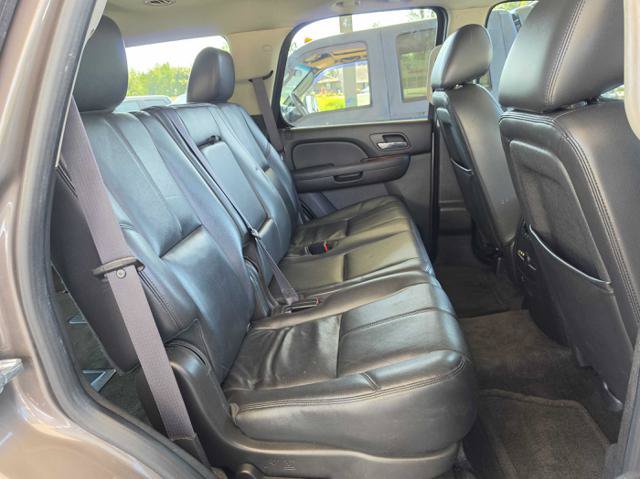 Used 2013 GMC Yukon SLT AWD/4WD image 16