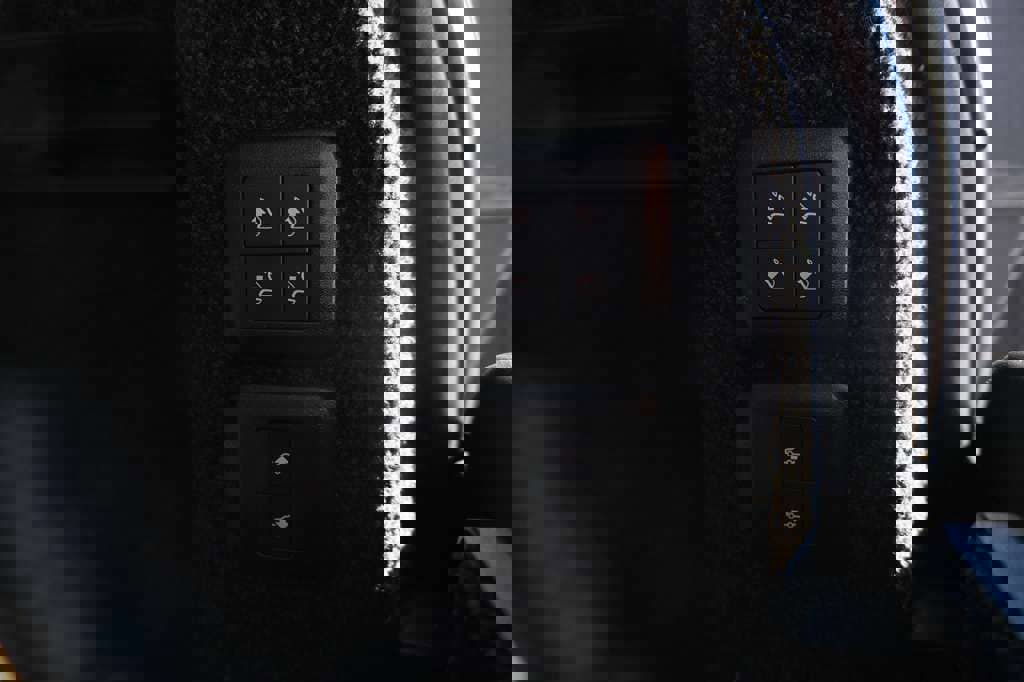 Used 2019 Land Rover Range Rover Autobiography image 12