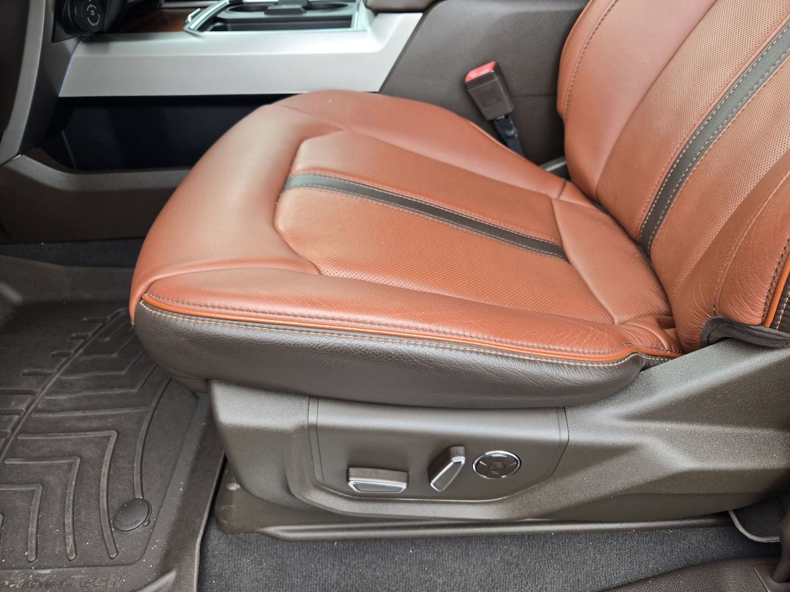 Used 2022 Ford F350 King Ranch w/ King Ranch Ultimate Package image 21