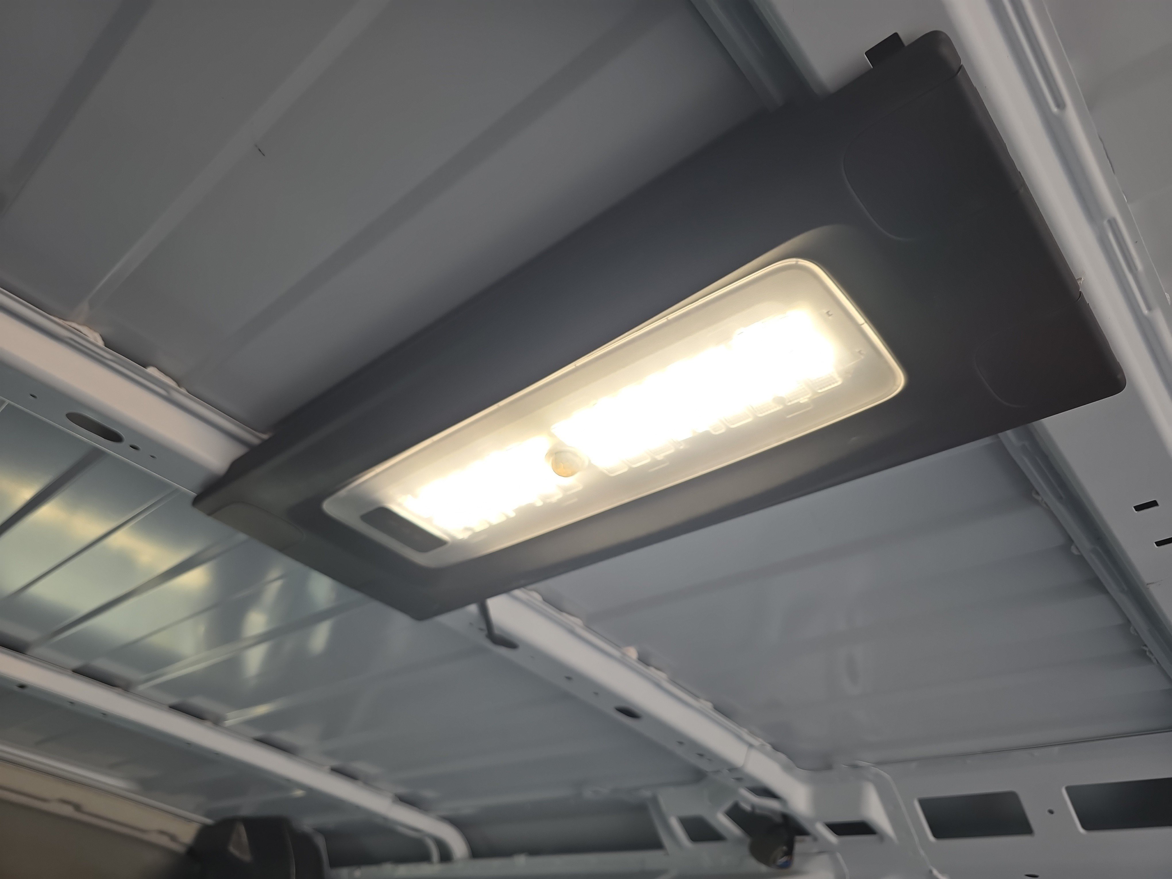 Used 2025 RAM ProMaster 2500 w/ Convenience Group FWD image 15