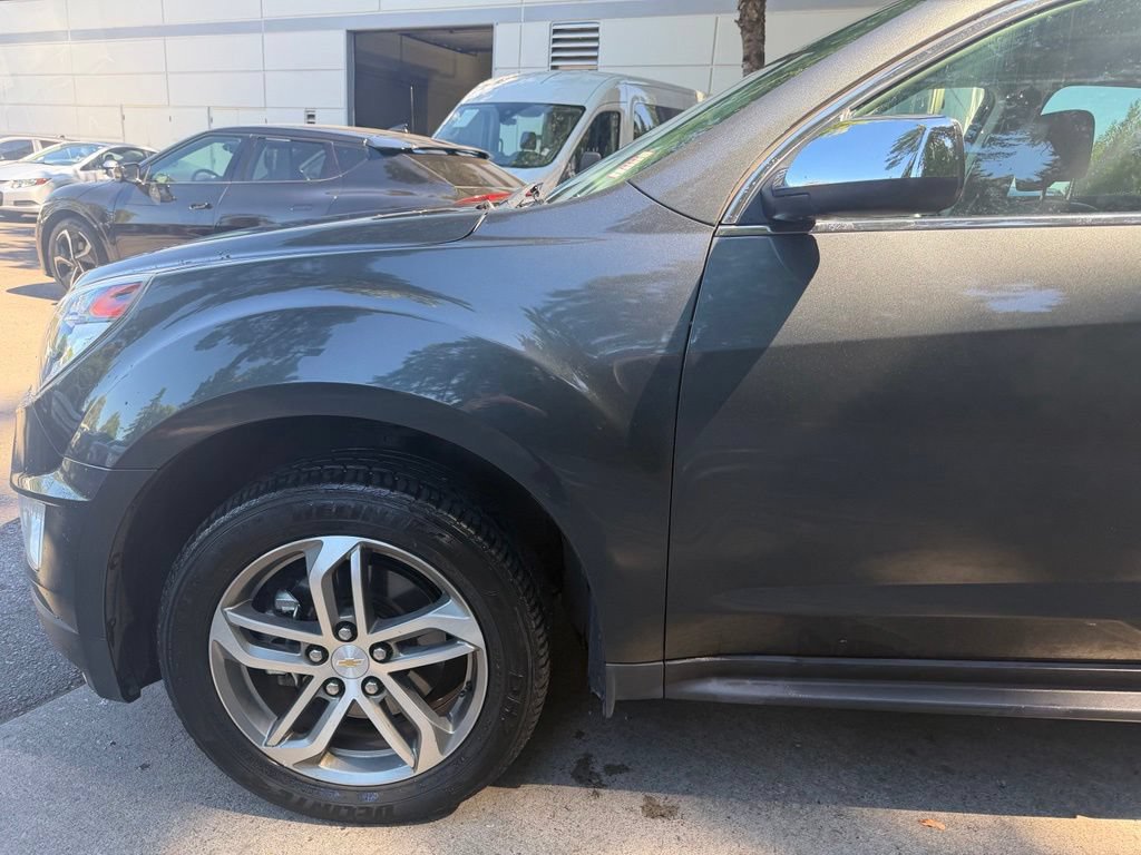 Used 2017 Chevrolet Equinox Premier w/ Enhanced Convenience Package AWD/4WD image 8