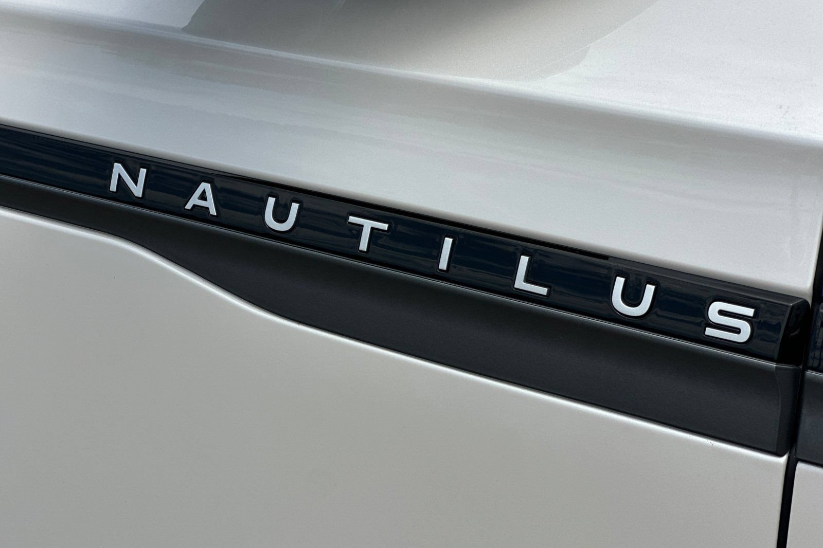 New 2026 Lincoln Nautilus Reserve w/ Jet Appearance Package AWD/4WD image 26