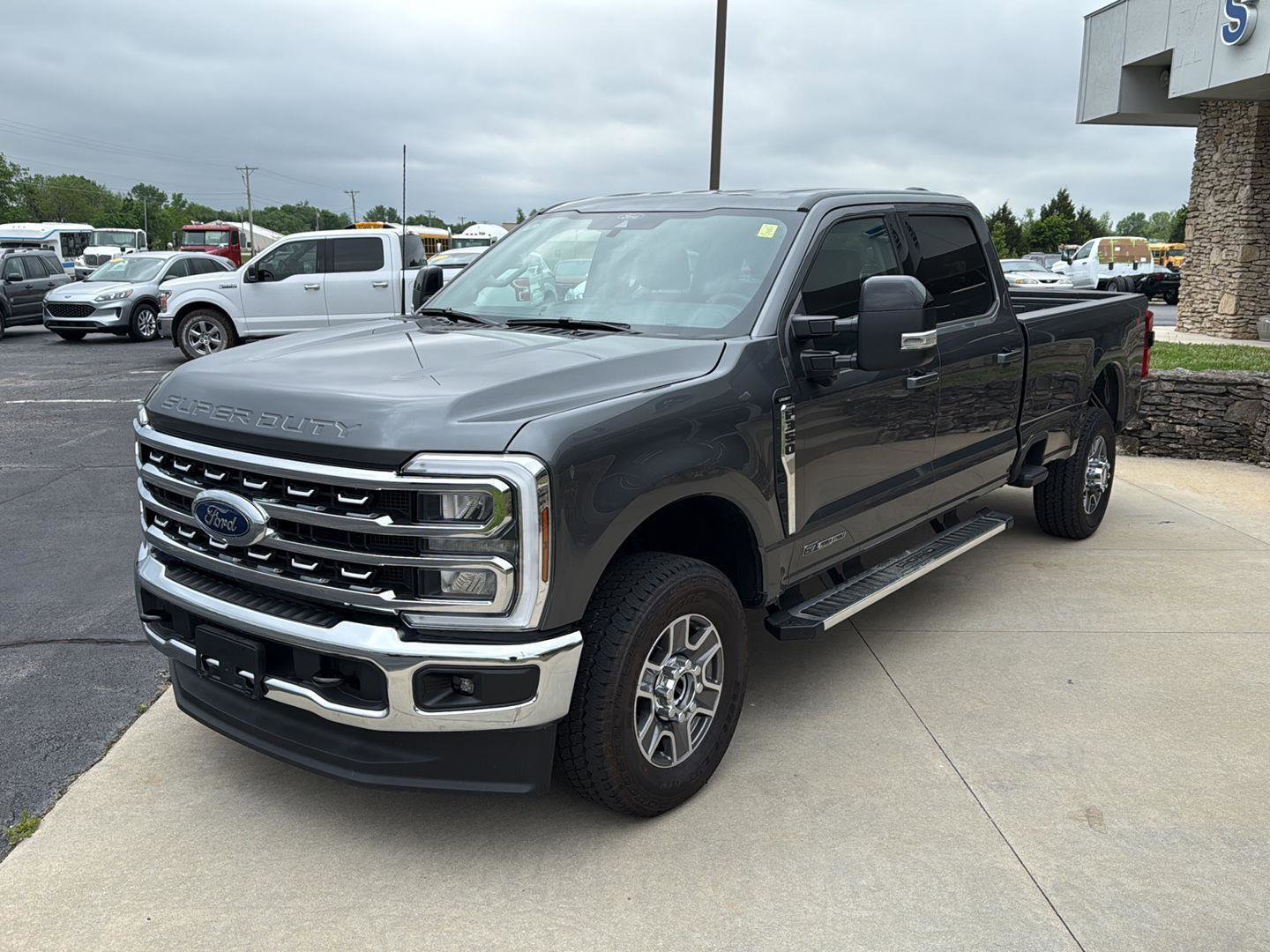 New 2026 Ford F350 Lariat AWD/4WD image 3