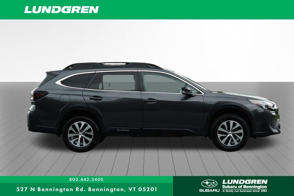 Used 2024 Subaru Outback Premium AWD/4WD image 2