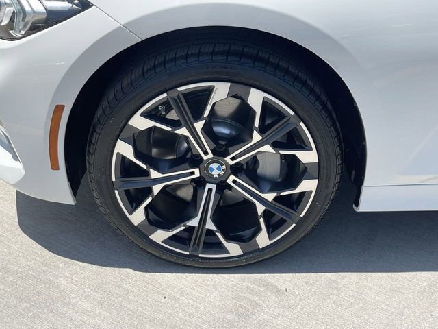 Used 2025 BMW 330i xDrive Sedan w/ Convenience Package AWD/4WD image 10