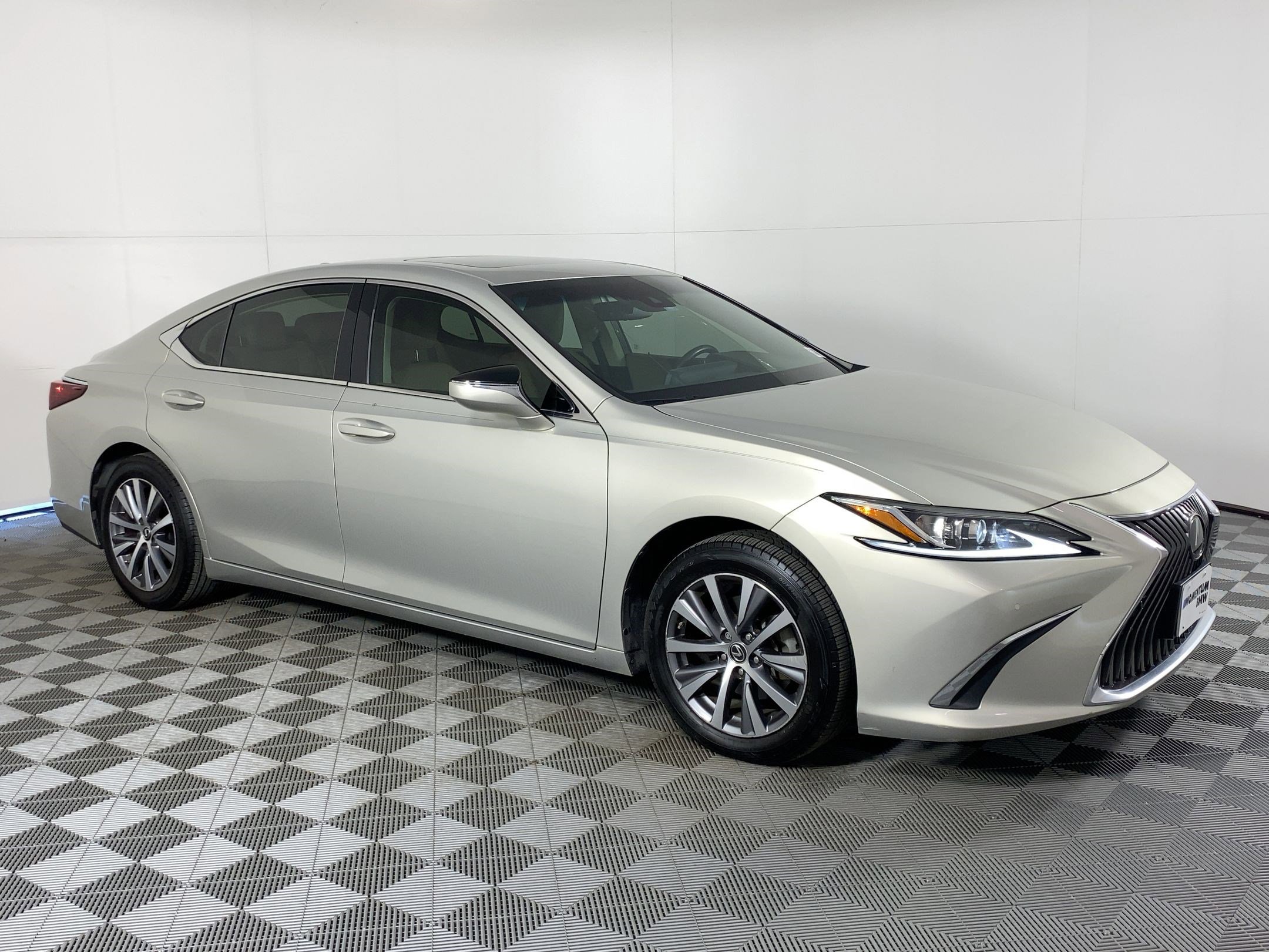 Used 2019 Lexus ES 350 image 6