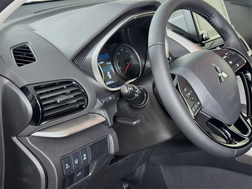 New 2025 Mitsubishi Eclipse Cross SE image 10