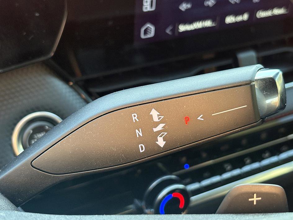 Used 2025 Chevrolet Equinox RS w/ Convenience Package III image 25