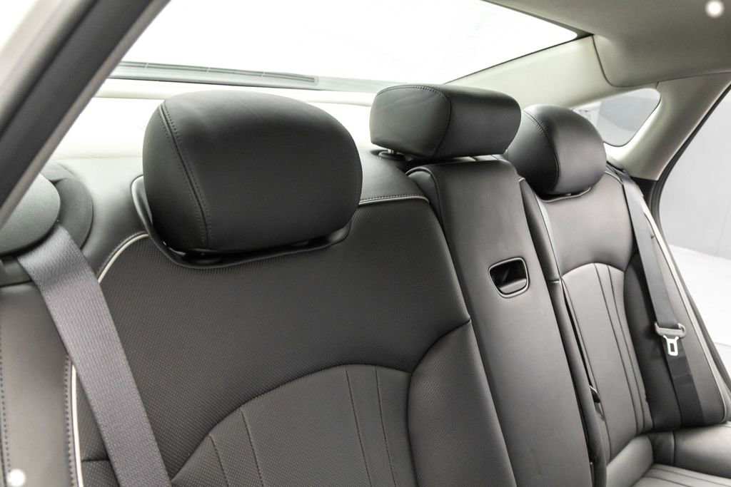 Used 2017 Genesis G80 3.8 w/ Option Group 03 image 36