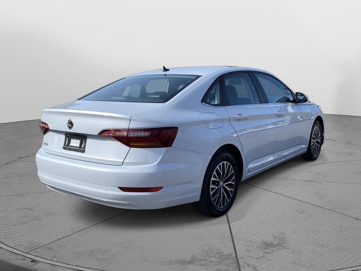 Used 2019 Volkswagen Jetta SE FWD image 3