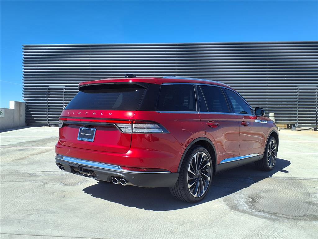 Used 2025 Lincoln Aviator Reserve w/ Equipment Group 201A image 6