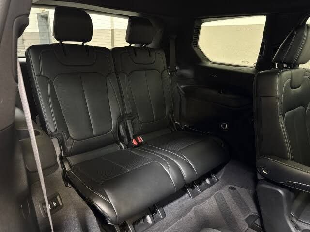 Used 2023 Jeep Grand Cherokee L Overland AWD/4WD image 66