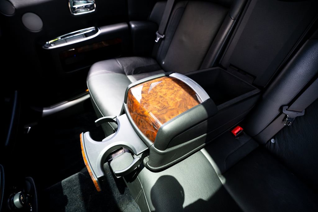 Used 2010 Rolls-Royce Ghost RWD image 50