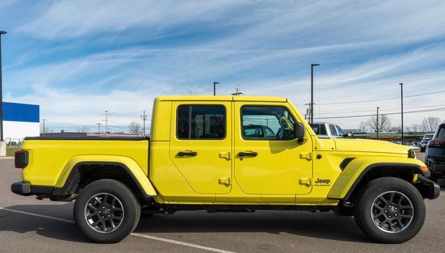 Used 2023 Jeep Gladiator Overland w/ Popular Equipment Package image 5
