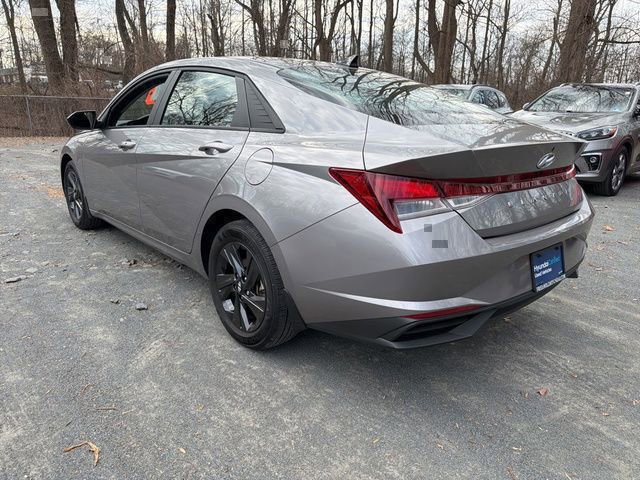Certified 2023 Hyundai Elantra SEL image 4