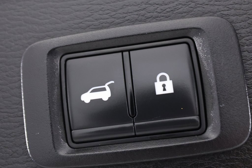 Used 2025 Mitsubishi Outlander SEL image 15