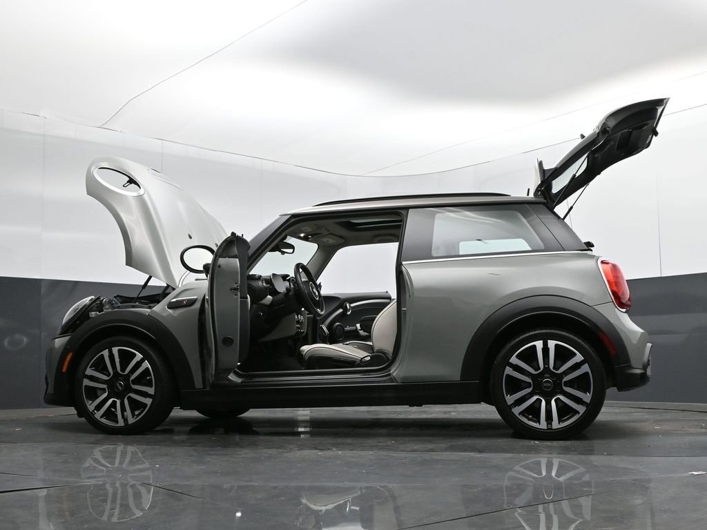 Used 2023 MINI Cooper S w/ Driver Assistance Package image 35