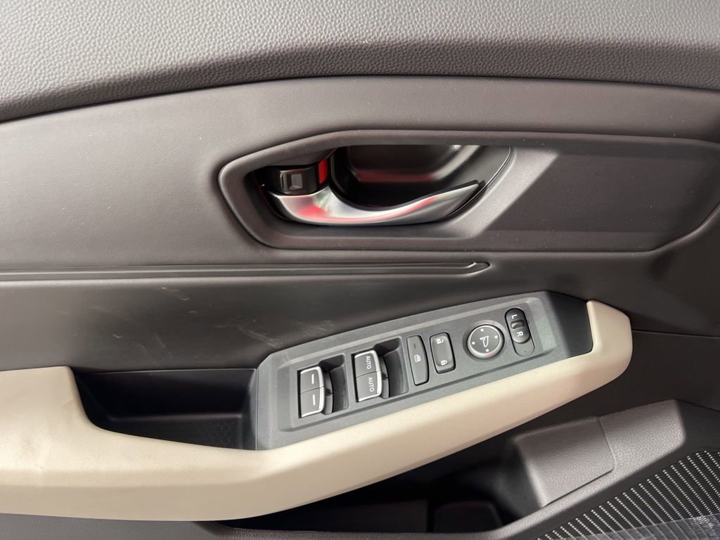 New 2025 Honda Accord SE image 25