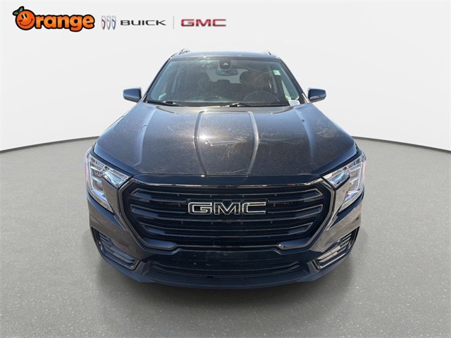 Used 2023 GMC Terrain SLE w/ Driver Convenience Package image 8