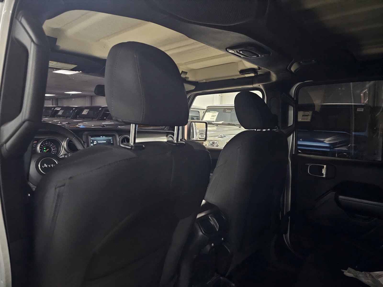 Used 2022 Jeep Wrangler Unlimited Sport image 7