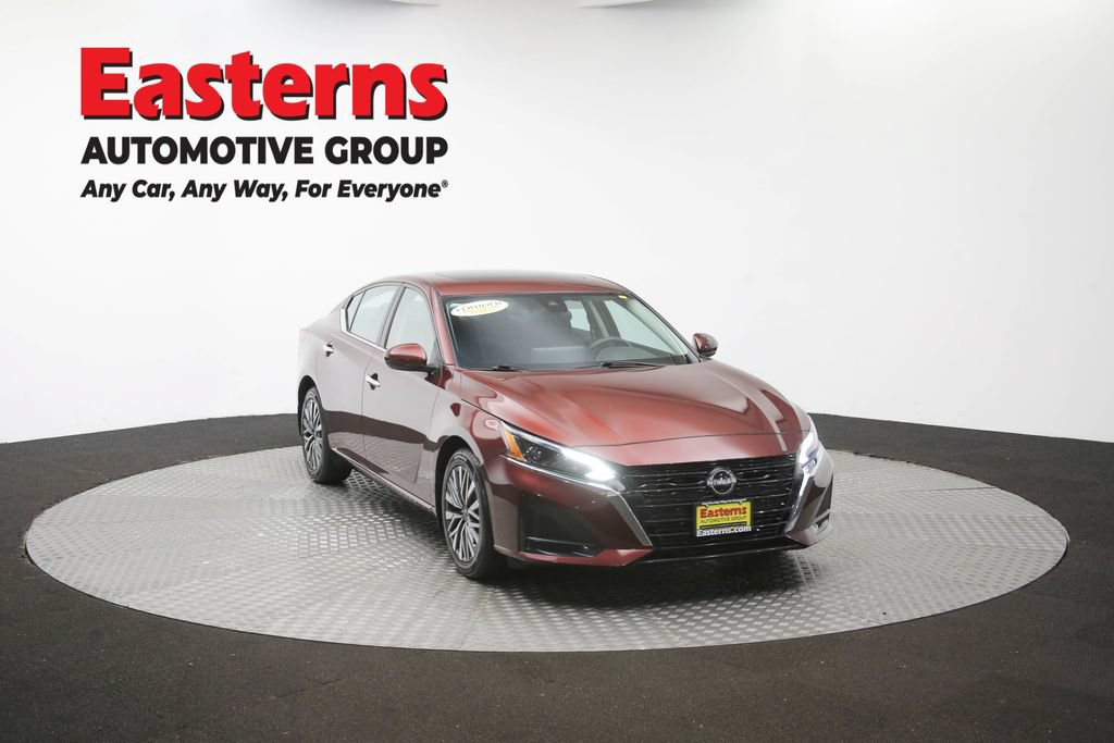 Used 2023 Nissan Altima 2.5 SV w/ SV Premium Package FWD image 55