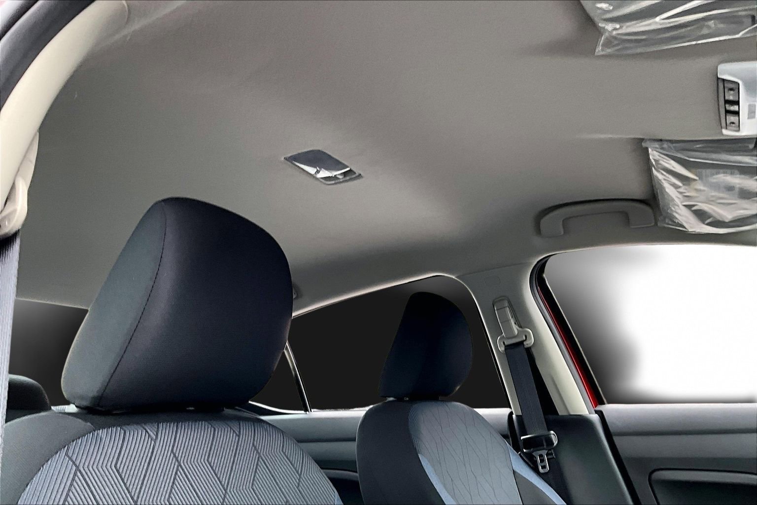 Used 2025 Nissan Versa SV w/ Trunk Package image 16