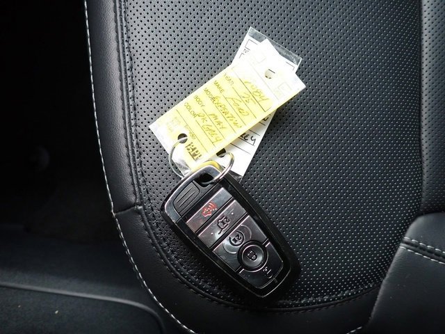 Used 2025 Ford Expedition Max Platinum image 30