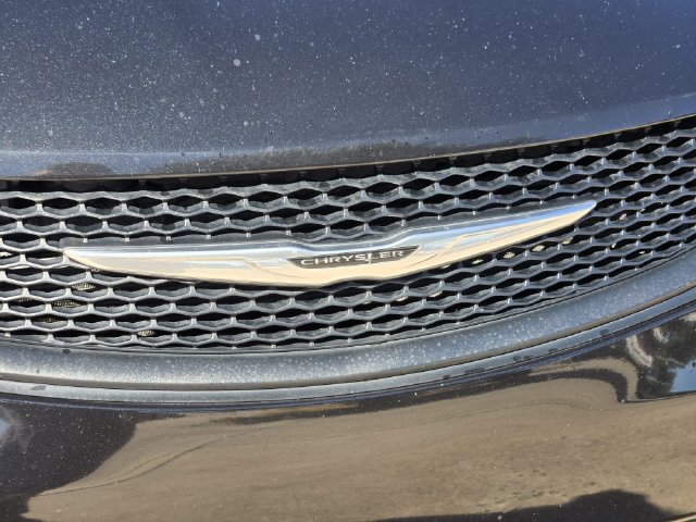 Certified 2023 Chrysler Voyager LX FWD image 12