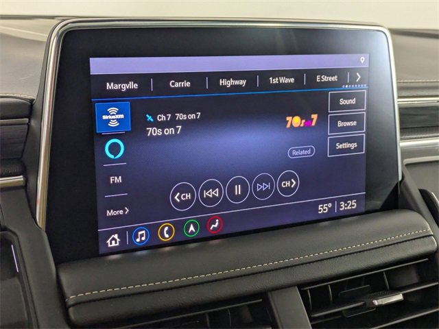 Used 2021 GMC Yukon XL SLT w/ SLT Premium Package image 19